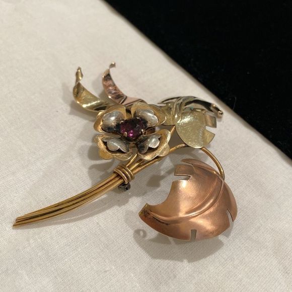 Vintage 1950’s Harry Iskin 10K Flower Brooch - Picture 2 of 8